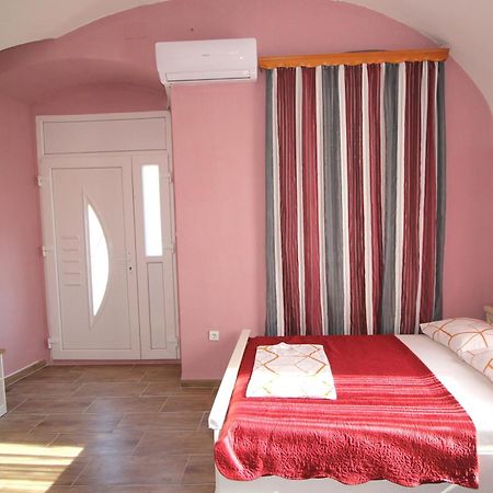 Studio Apartman Maro سينج المظهر الخارجي الصورة