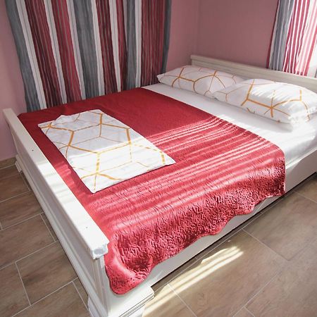 Studio Apartman Maro سينج المظهر الخارجي الصورة